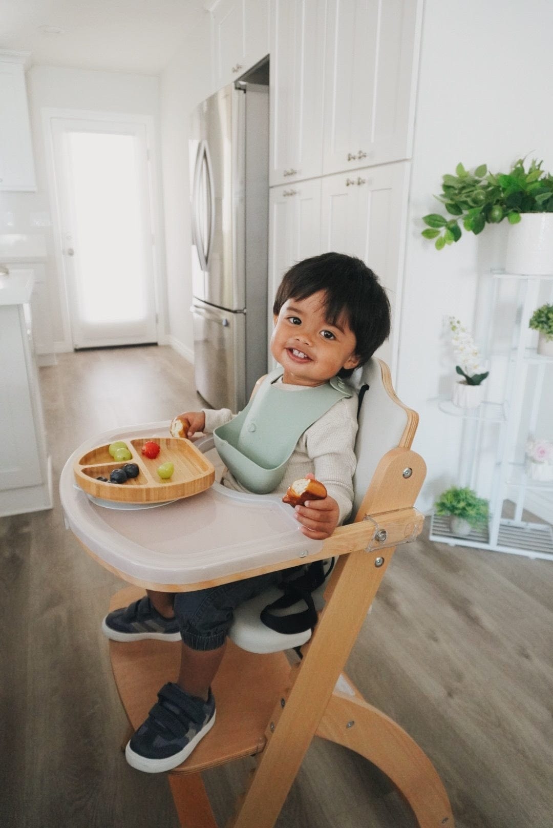 Kids Plates - Bamboo Suction Plate (Triangle) - Octopod
